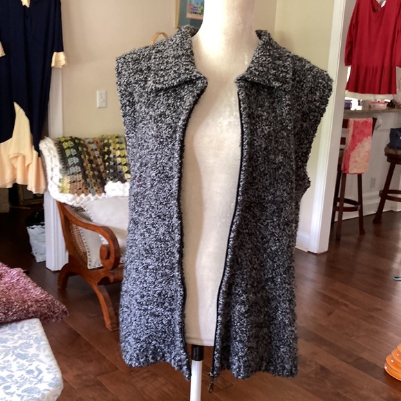 Sweater Vest Bundle - Picture 8 of 13